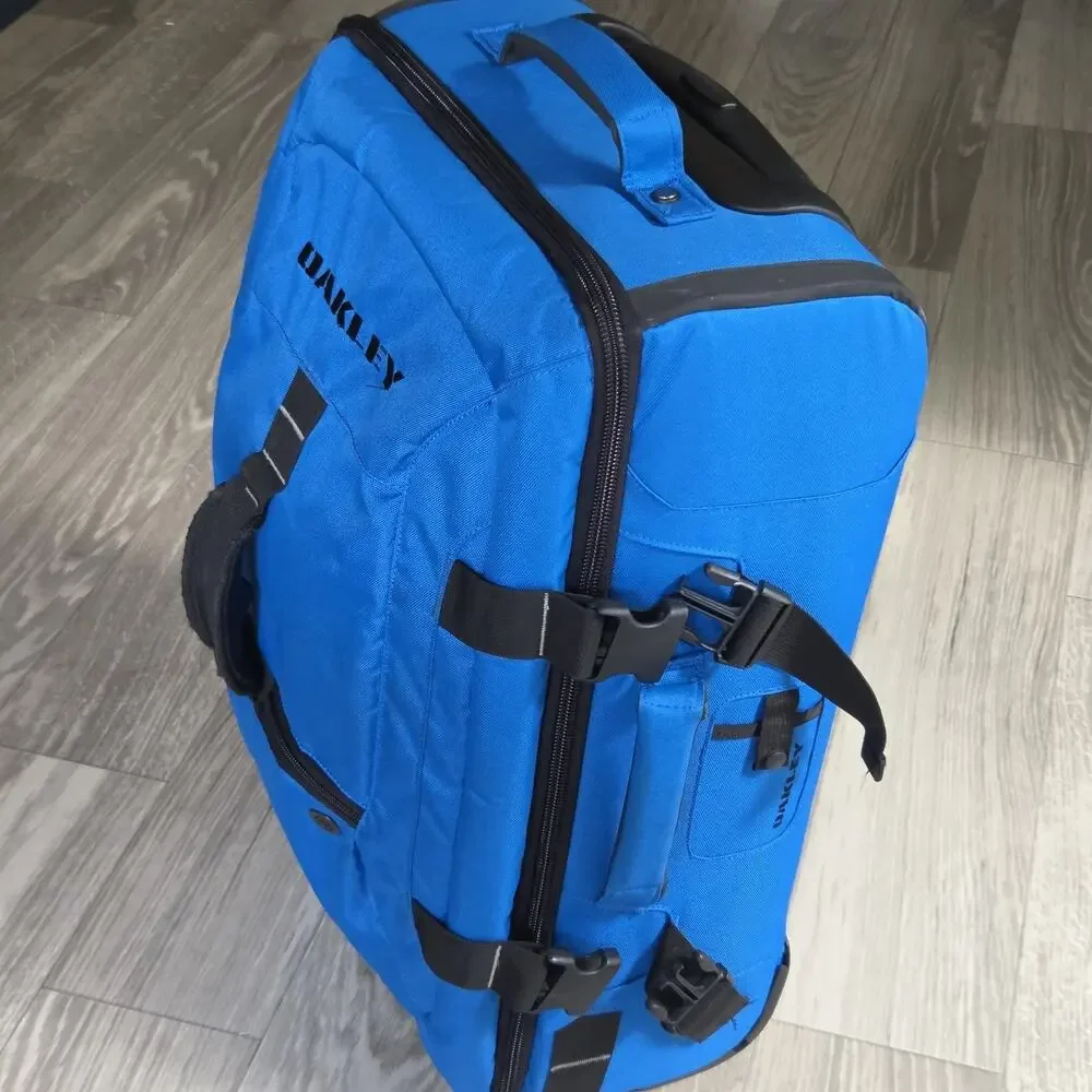 OAKLEY Black Carry Bag Rolling Luggage 22in ×14in ×8in Travel Case Japan